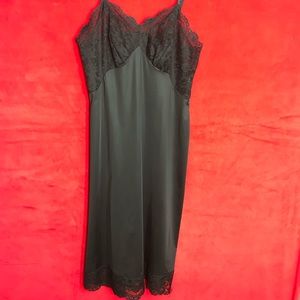 Vintage vanity fair slip